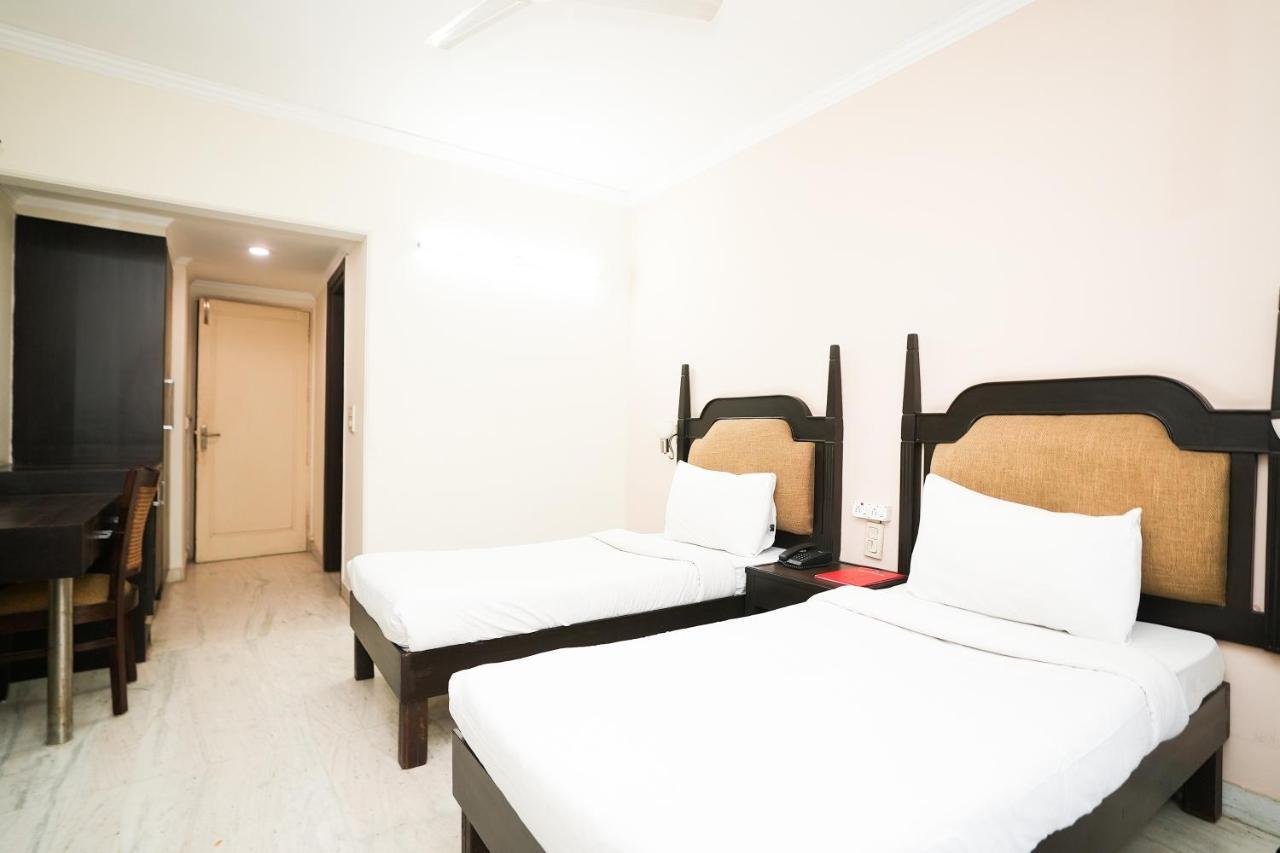 Stay Well Hotels & Homes Гургаон Экстерьер фото