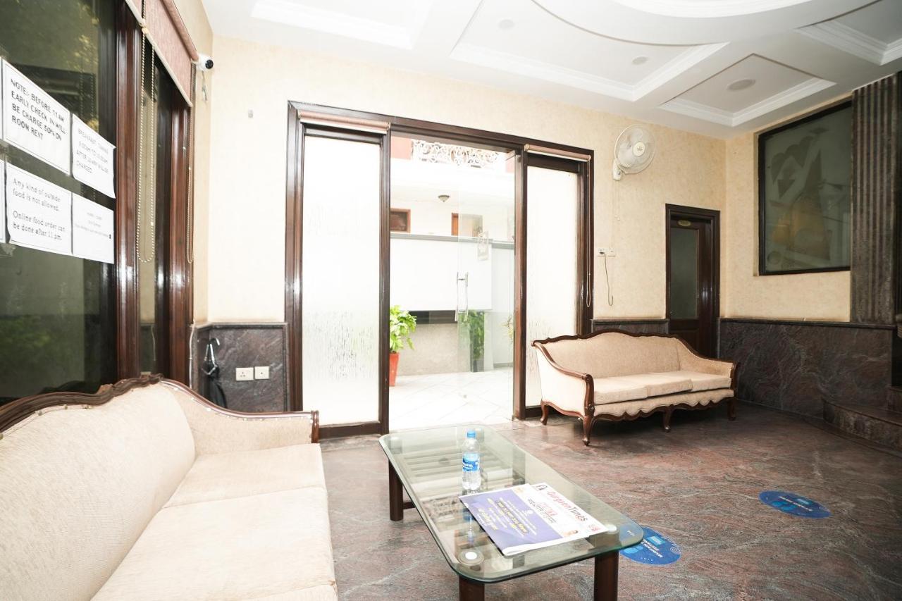 Stay Well Hotels & Homes Гургаон Экстерьер фото